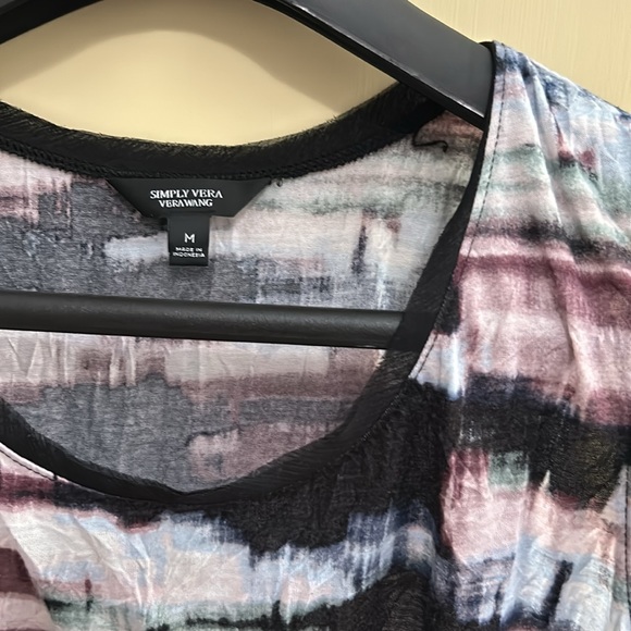 Simply Vera tank top - Picture 2 of 4